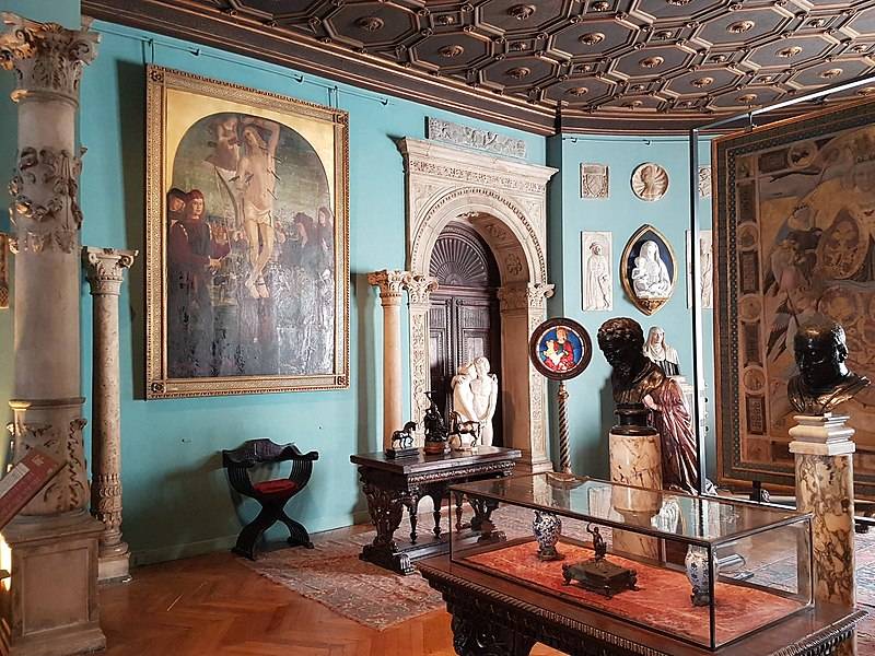 Sculpture Gallery of Italian Museum in Jacquemart-Andre Museum