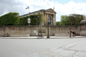 Concorde Metro Station