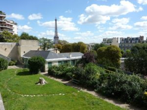 Maison De Balzac and Eiffel Tower View