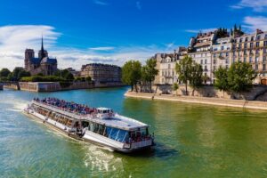 Seine River Paris by Night Sightseeing Sparkling Cruise with Champagne Review