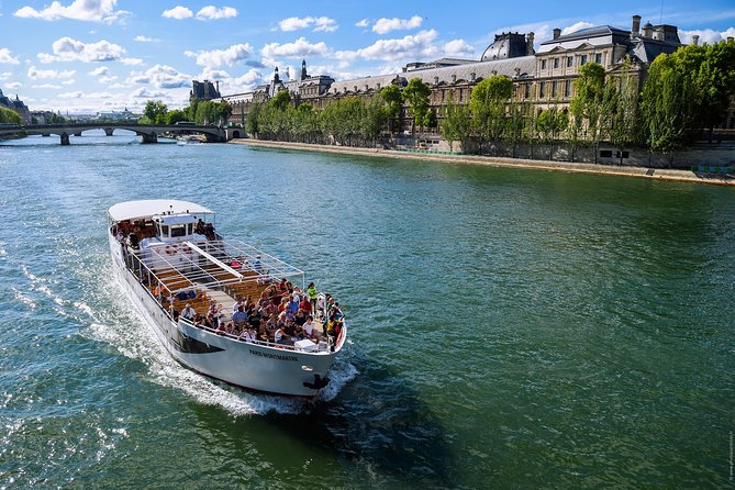 Seine River Guided Cruise Champagne Option