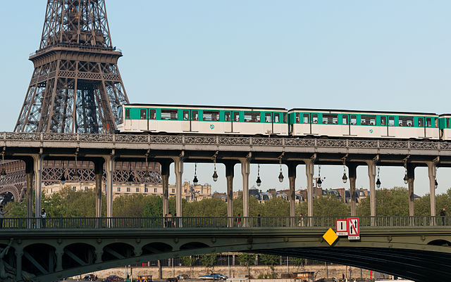 Paris Metro passing by the Eiffel Tower