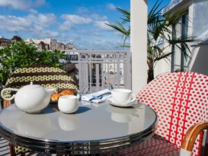 Hotel Eiffel Blomet features a nice balcony view