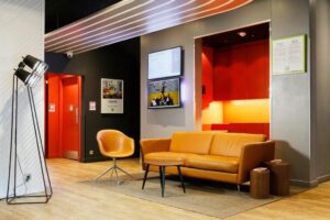 Ibis Styles Paris Massena Olympiades features a stylish lobby