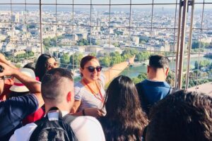 Eiffel Tower & Père Lachaise Cemetery Guided Tours with Seine River Cruise Review