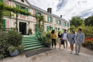 Giverny & Versailles Palace Audio Guided Day Trip with Lunch from Paris Review