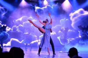 Lido de Paris Cabaret "Paris Merveilles" Show with Drinks Review