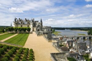 Loire Valley Castles With Lunch