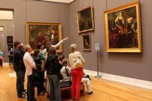 Louvre Museum Small Group English Guided Tour Review