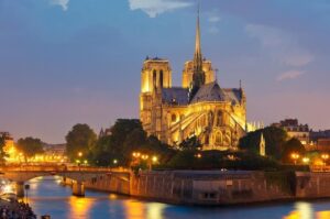 Paris Illuminations Sightseeing by Night Tour Review