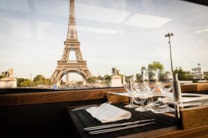 Paris Luxury Bus Dining and Sightseeing Experience Review