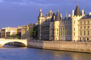 Paris Walking Tour - The French Revolution Review