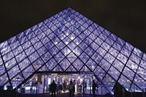 Paris at Christmas with The Louvre Review