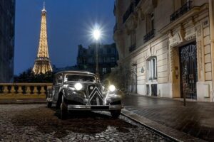 Paris by Night 2h Tour in Vintage French Car Review