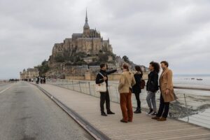 Paris to Mont Saint-Michel Full-Day Tour with Lunch and Entry Review