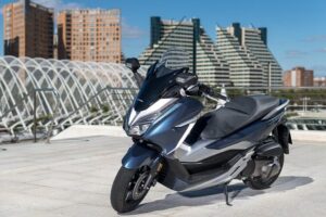 Scooter 125cc Premium 2 seats Review