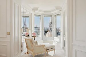 Four Seasons Hotel George V offers luxurious French design