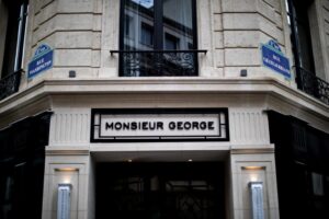 First Impressions: Monsieur George Hotel & Spa - Champs-Élysées greets guests with an aura of refined elegance, seamlessly fusing modern luxury and Parisian charm in its exquisite design.