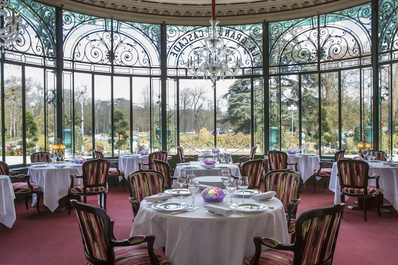 La Grande Cascade dining interior