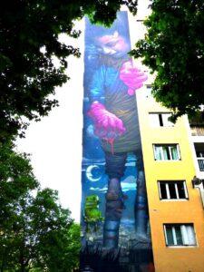 Fresque murale "Jeune graffeuse"