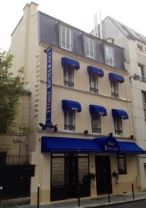 Hotel Boileau Facade: A testament to Parisian elegance, our facade stands as an architectural marvel, blending classic Haussmannian style with timeless charm.