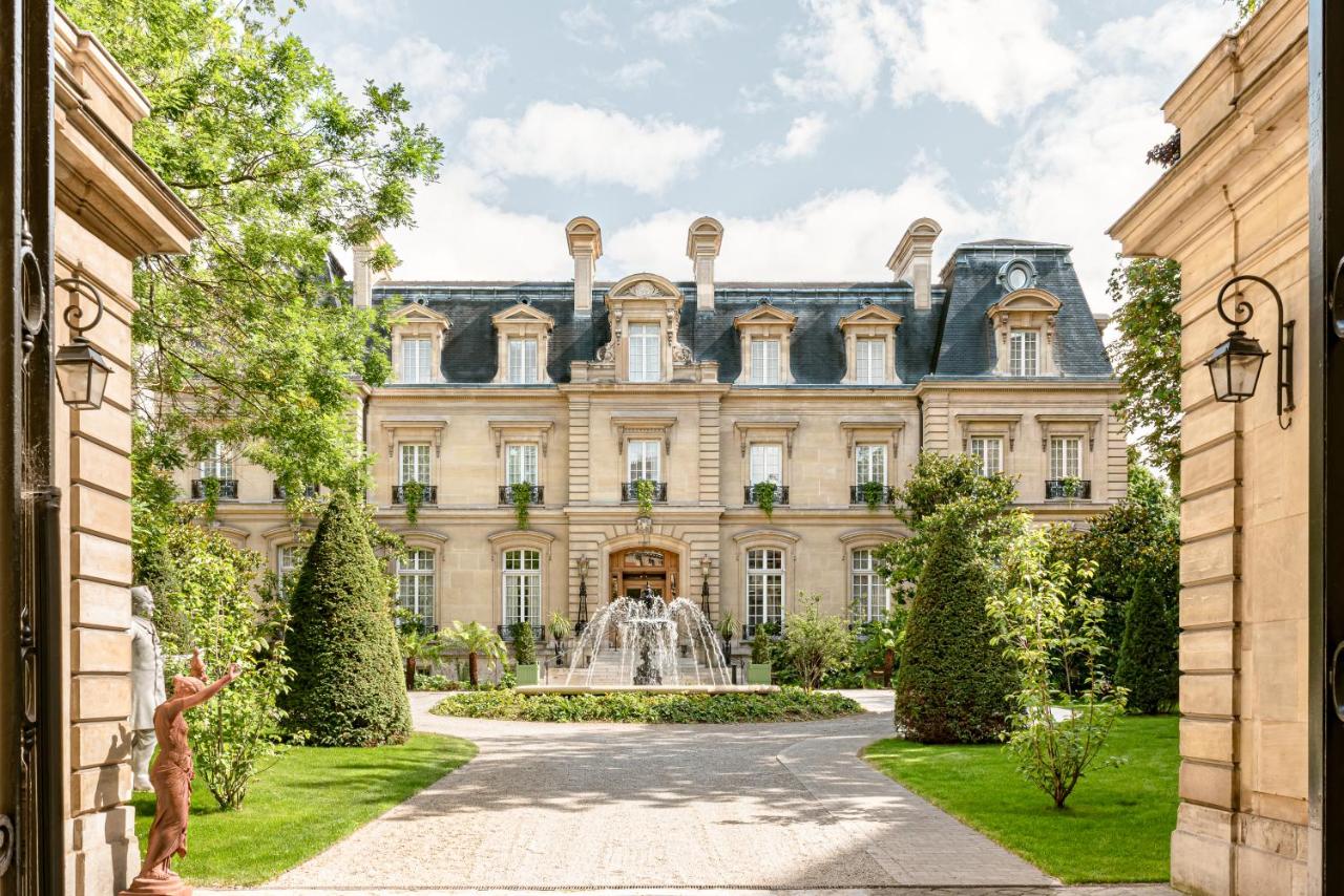 Saint James Paris – Château-Hotel