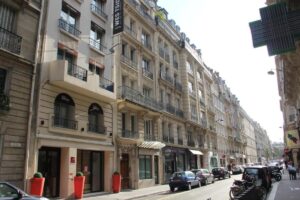 Building exterior of Hôtel Westside Arc de Triomphe