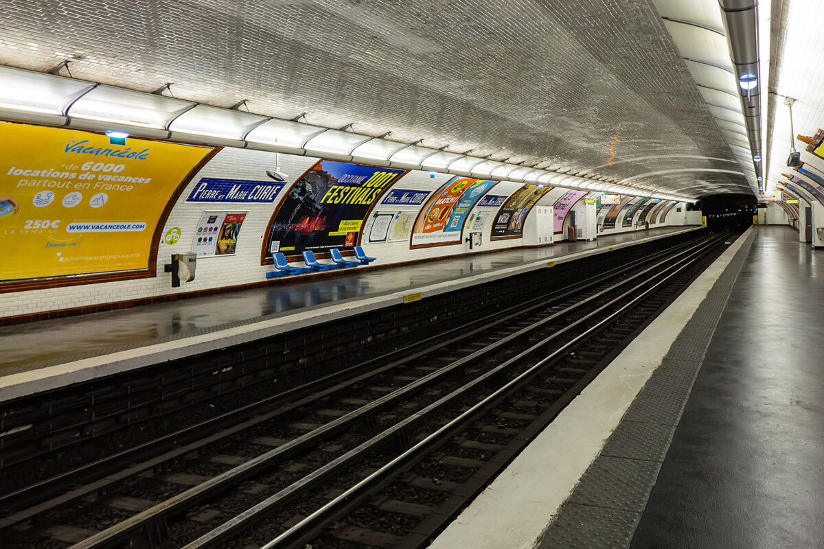 Interior of Pierre et Marie Curie metro station (previously known as Pierre Curie, opened in 1946) on Line 7 in the Paris metro.