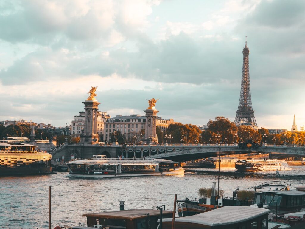 Paris Seine river cruise and Eiffel Tower