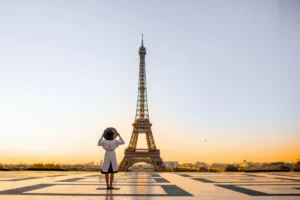 Private photo shoot in the Eiffel Tower